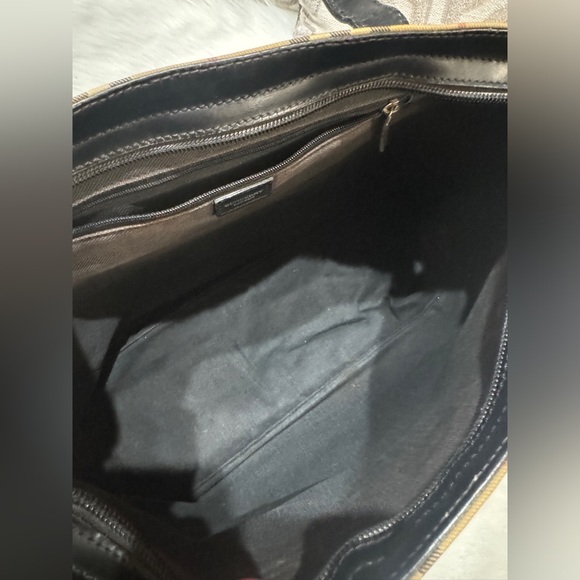 SOLD‼️‼️Burberry Haymarket Tote Bag - Picture 13 of 14